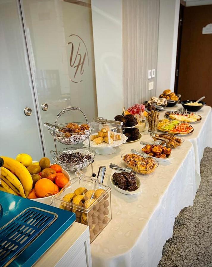 Hotel Victoriya'S House Chisaria Zewnętrze zdjęcie