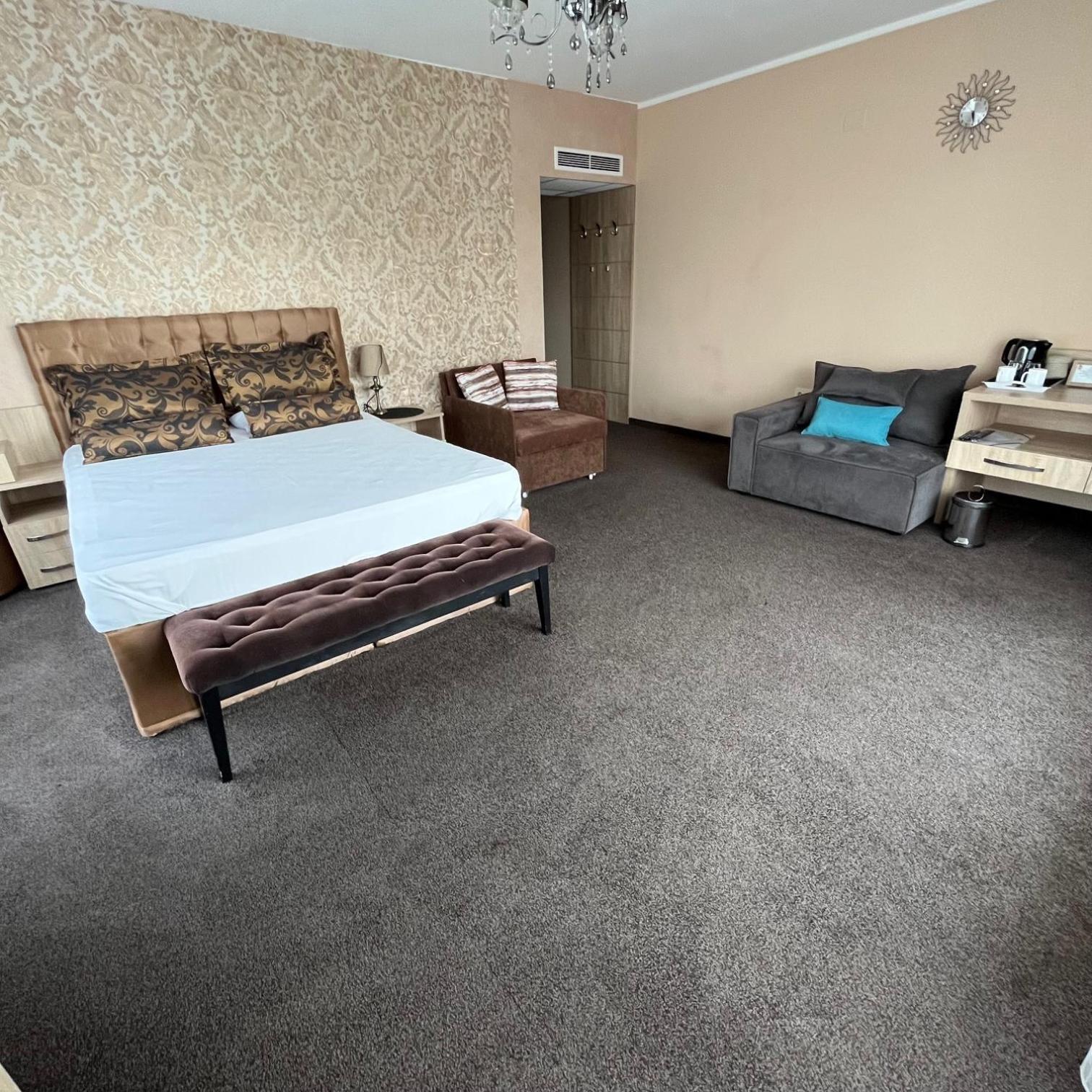 Hotel Victoriya'S House Chisaria Zewnętrze zdjęcie