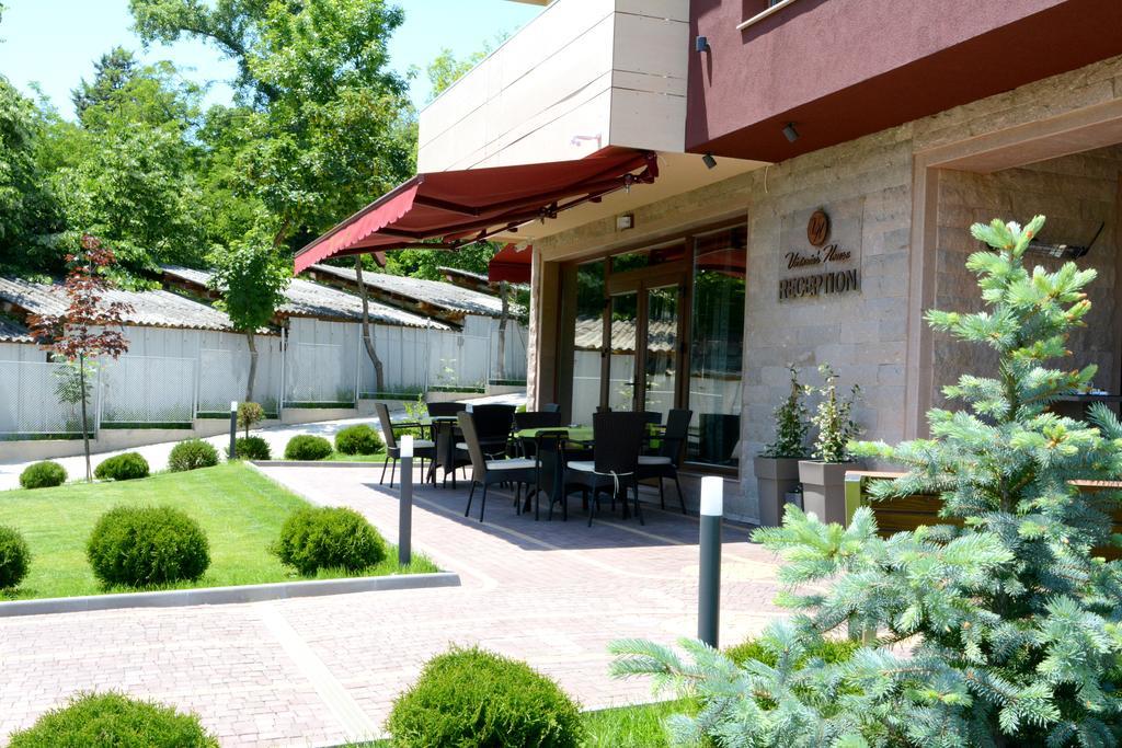 Hotel Victoriya'S House Chisaria Zewnętrze zdjęcie