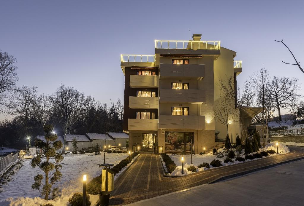 Hotel Victoriya'S House Chisaria Zewnętrze zdjęcie